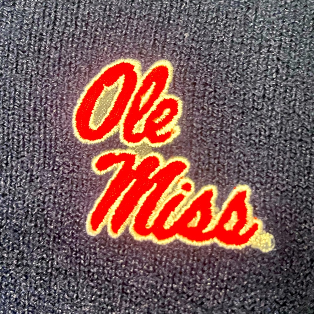 Pennington & Bailes XL Ole Miss Blue quarter zip sweater. (E.H)